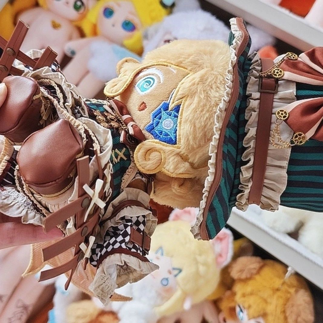 دمى قطيفة على شكل شخصية تايم ك - مراجعة Cosplay Plushie Prop وسعره