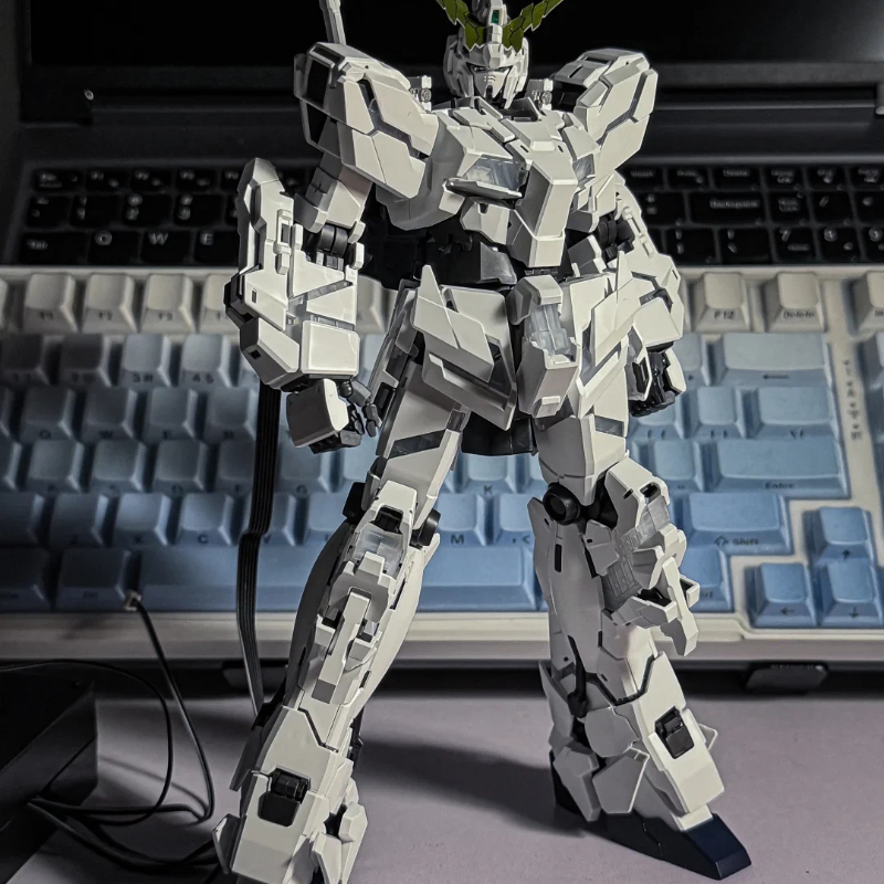 مجسم شخصية يونيكورن غاندام من  - مراجعة Bandai Gundam Hg وسعره