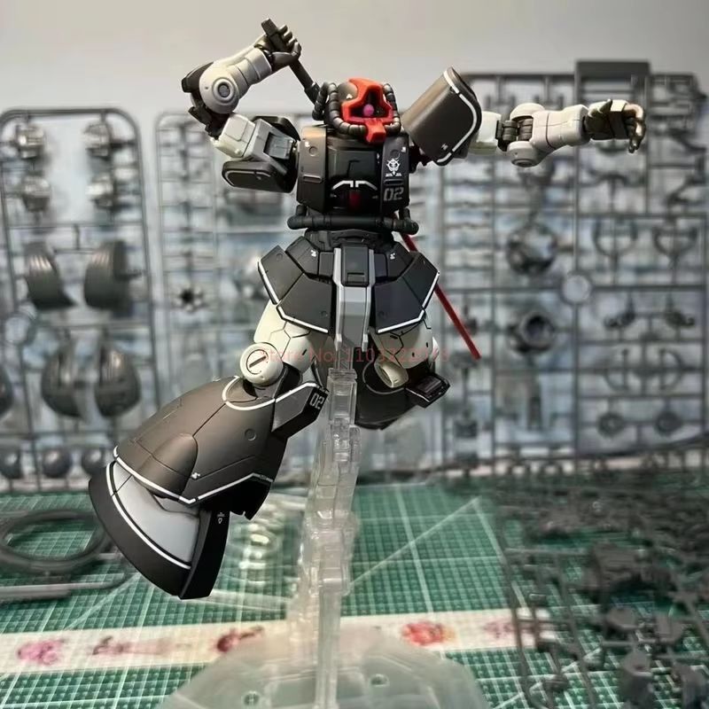 نموذج تجميع تجريبي لـ ريك دوم  - مراجعة Bandai Gundam Hg وسعره