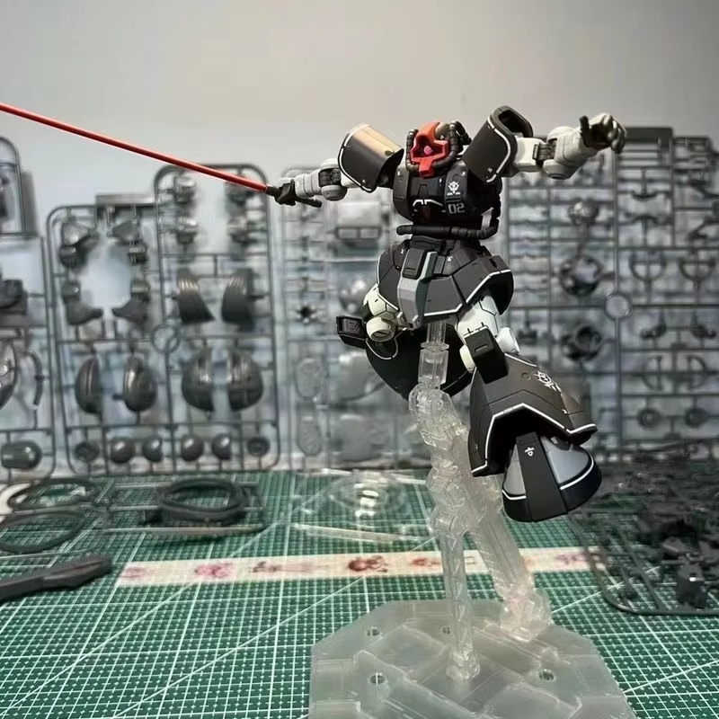 نموذج تجميع تجريبي لـ ريك دوم  - مراجعة Bandai Gundam Hg وسعره