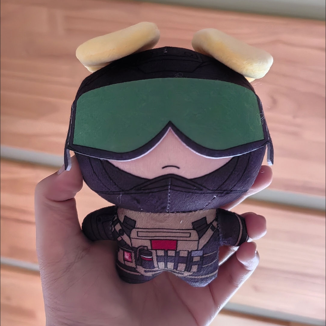 دمى محشوة بطول 10 سم لشخصيات ك - مراجعة Cosplay Plushie Prop وسعره